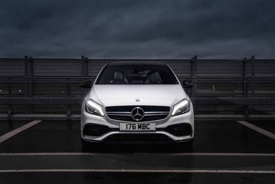  Mercedes-AMG A45 4Matic 2015 года  (UK) (фото 7 из 17)
